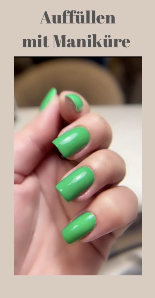 Maniküre mit Gelnägel Maniküre mit Gelnägel