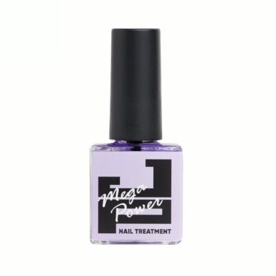 BESCHREIBUNG Das Mittel zur Nagelwiederherstellung Jerden PROFF ist für die Wiederherstellung natürlicher Nägel nach dem Auftragen von künstlichen Beschichtungen oder Verlängerungen bestimmt. Die spezielle Formel hilft, sie zu stärken und ihr natürliches Aussehen sowie ihre Gesundheit wiederherzustellen. Das Gel reanimiert die dünne und splitternde Nagelplatte nach Schäden, die nach dem unsachgemäßen Entfernen von Gel-Lack und anderen Modelliermaterialien entstanden sind. Das Gel macht die Nägel effektiv weicher und spendet ihnen Feuchtigkeit, wodurch ihre Flexibilität und Elastizität verbessert werden. Die Anwendung des Mega Power Mittels hilft, den natürlichen Glanz wiederherzustellen und Brüchigkeit vorzubeugen. Die Nägel werden wieder elastisch, ihr natürlicher Zustand und ihre Spannkraft kehren zurück. Dank der mittleren Konsistenz lässt sich die Flüssigkeit gleichmäßig mit dem Pinsel auftragen, verläuft nicht und trocknet schnell, während sie tief in die Platte einzieht. Eine 10-ml-Flasche reicht für einen langen Zeitraum zur Wiederherstellung der Nägel aus.